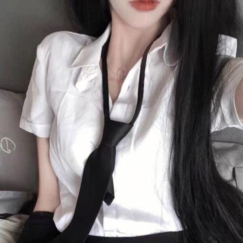 婚礼现场嫁给前任死对头